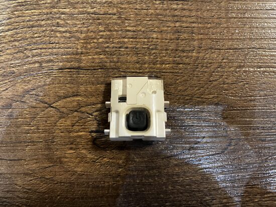 Išjungimo ir įjungimo mygtukas EBR78480601