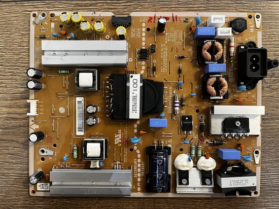 Maitinimo plokštė EAX66490601 (1.5)