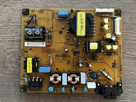 Maitinimo plokštė EAX64324701 (1.5)