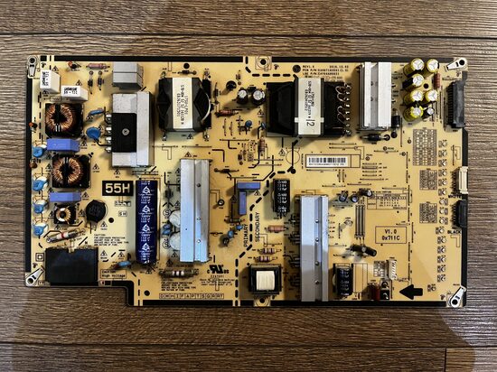 Maitinimo plokštė EAY64489621