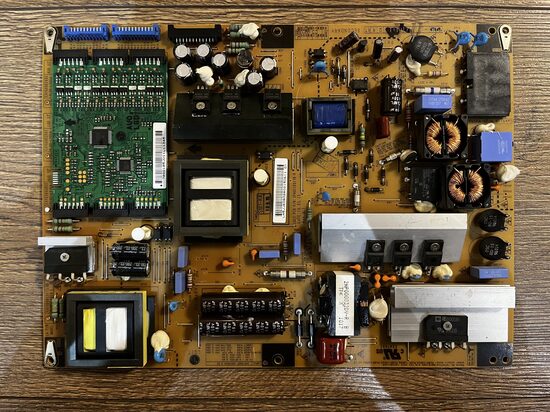 Maitinimo plokštė EAY60802802