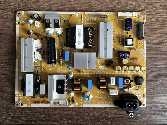 Maitinimo plokštė EAX67703101 (1.5)