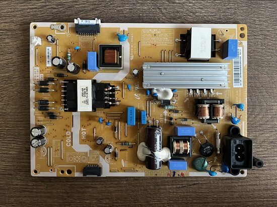 Maitinimo plokštė BN44-00698A