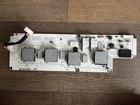 Maitinimo plokštė 3PCGC10045A-R